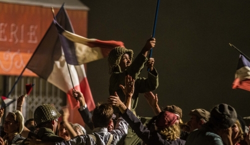 Dîner & spectacle Dans la Nuit-Liberté !