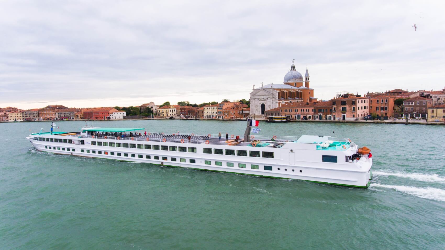 Votre Bateau : le MS Michelangelo - 4 ancres