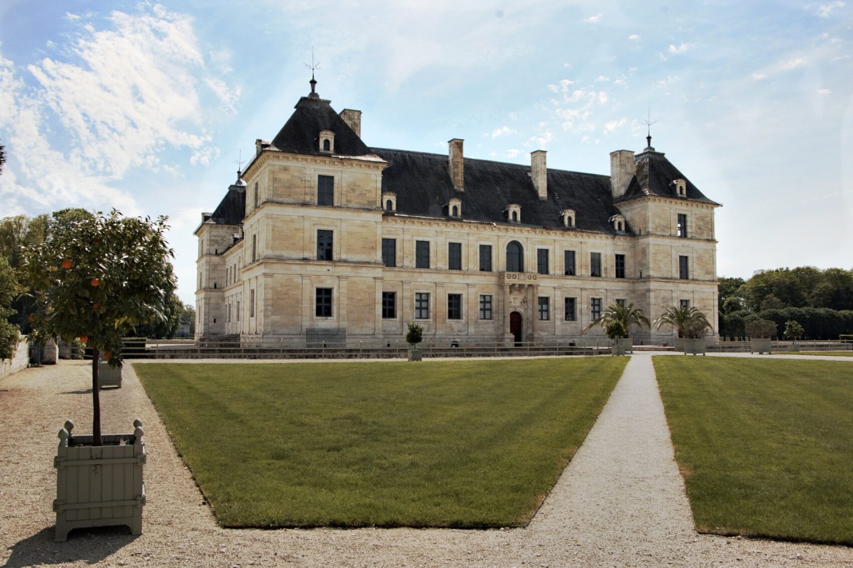 Bourgogne et Château de Guédelon