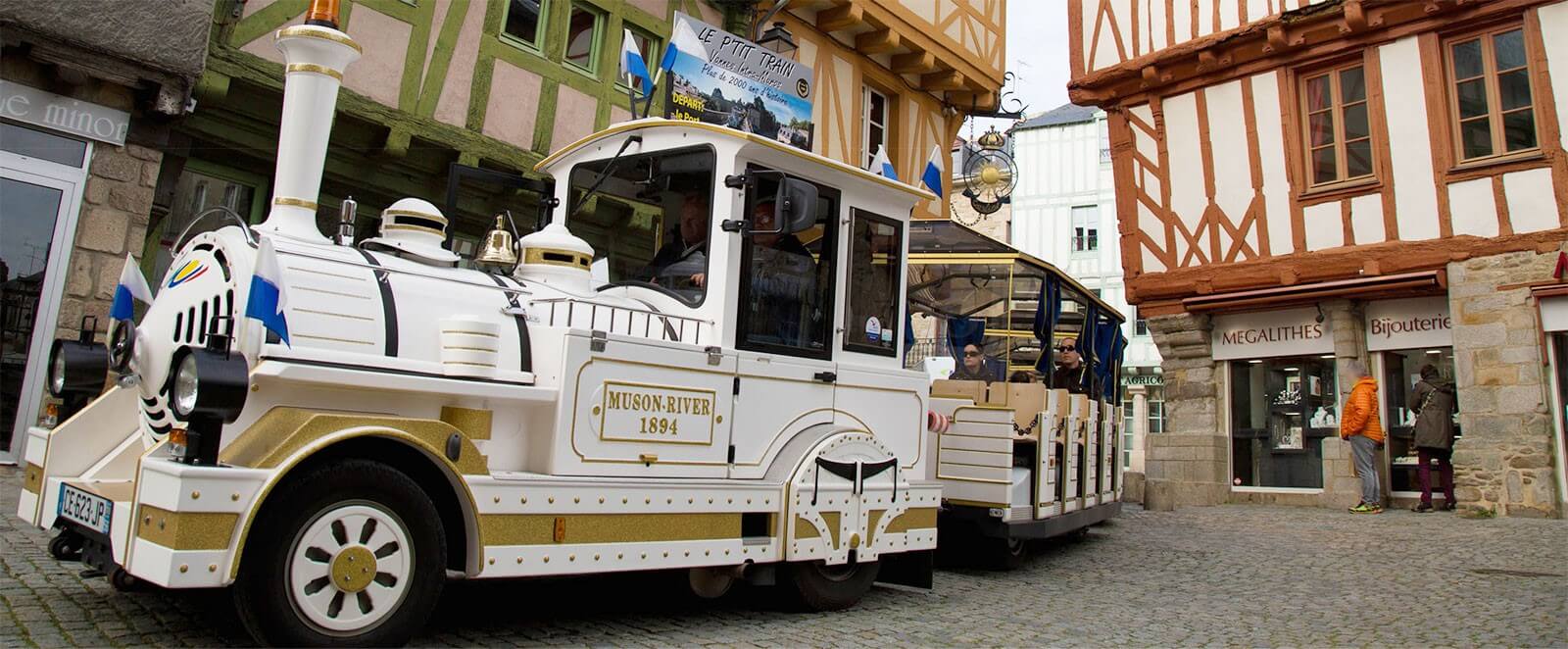 VANNES en PETIT TRAIN TOURISTIQUE