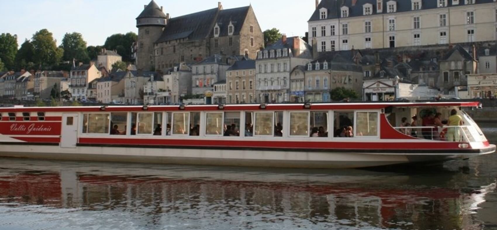 Déjeuner-croisière sur la Mayenne