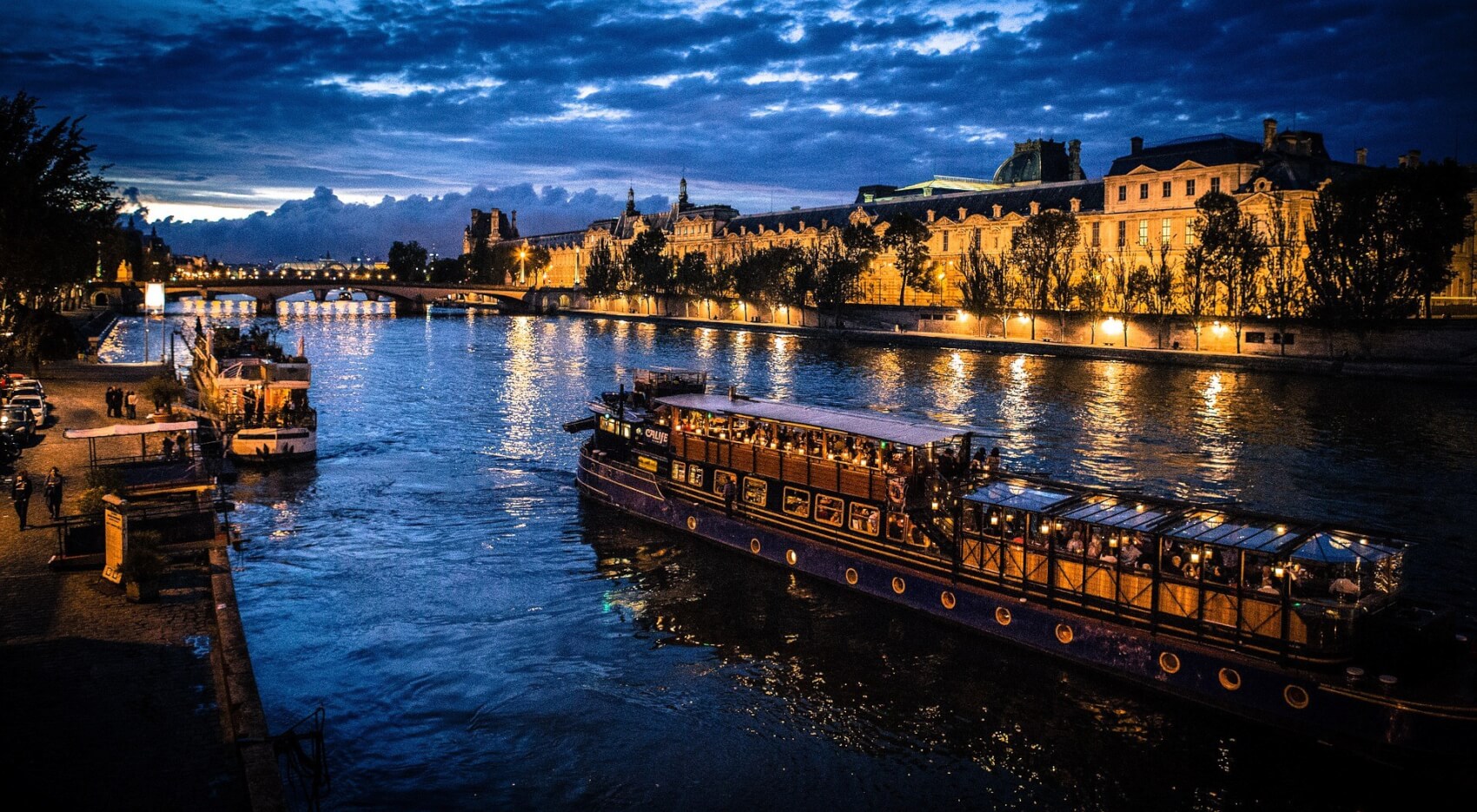 Dîner-croisière sur la Seine