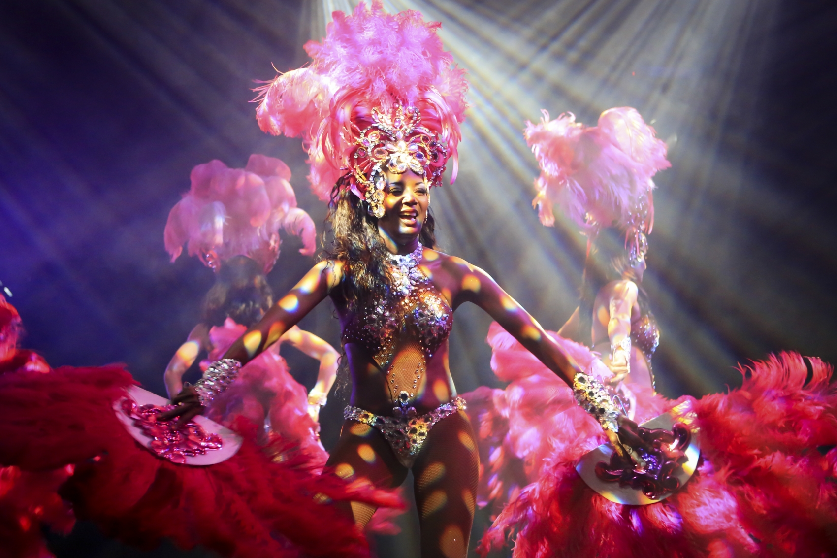 Cabaret Brasil Tropical et illuminations de Paris