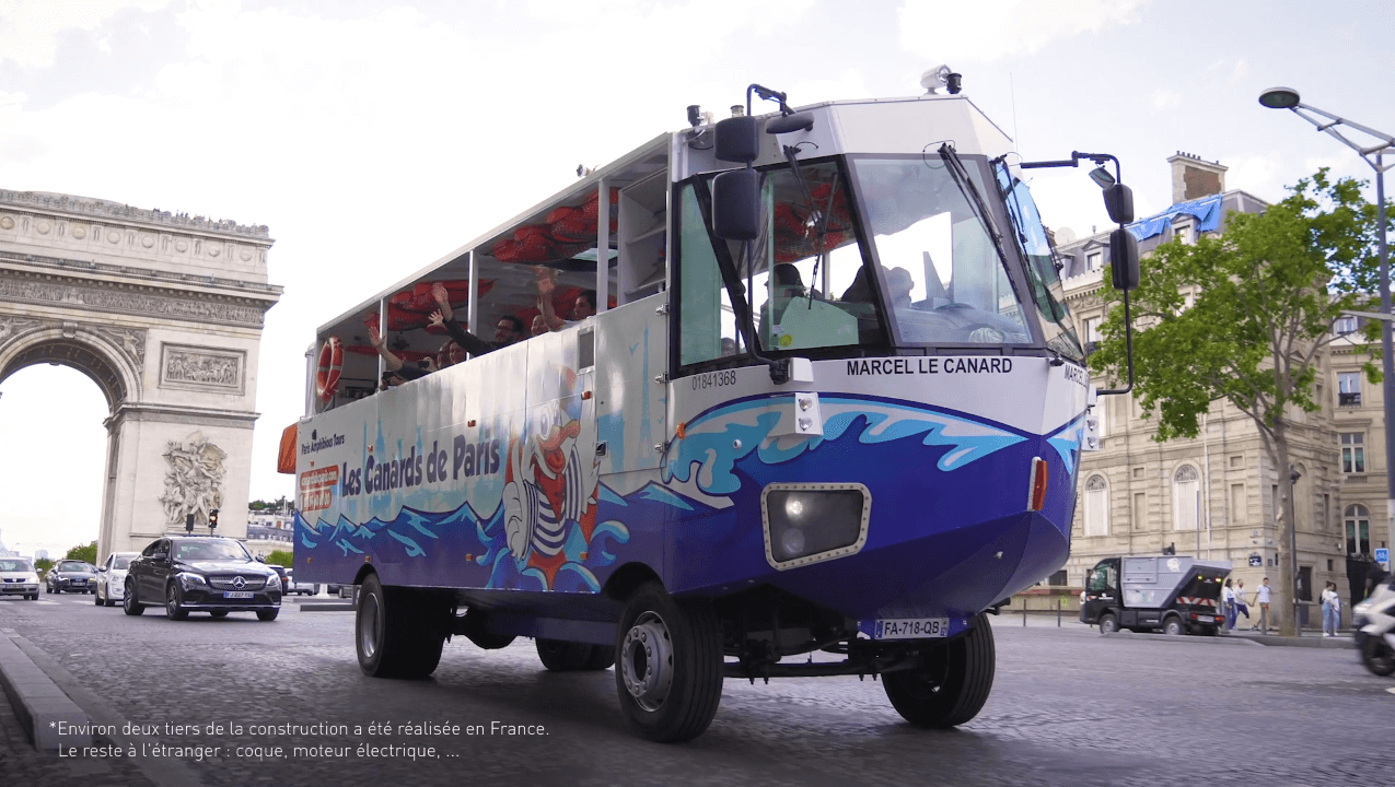 DÉCOUVREZ PARIS EN BUS AMPHIBIE !