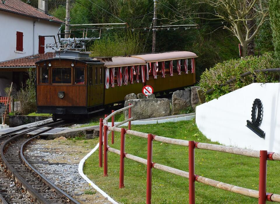 Pays Basque - LES AINES DU CREDIT MUTUEL