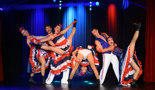 Cabaret La Plume Rouge