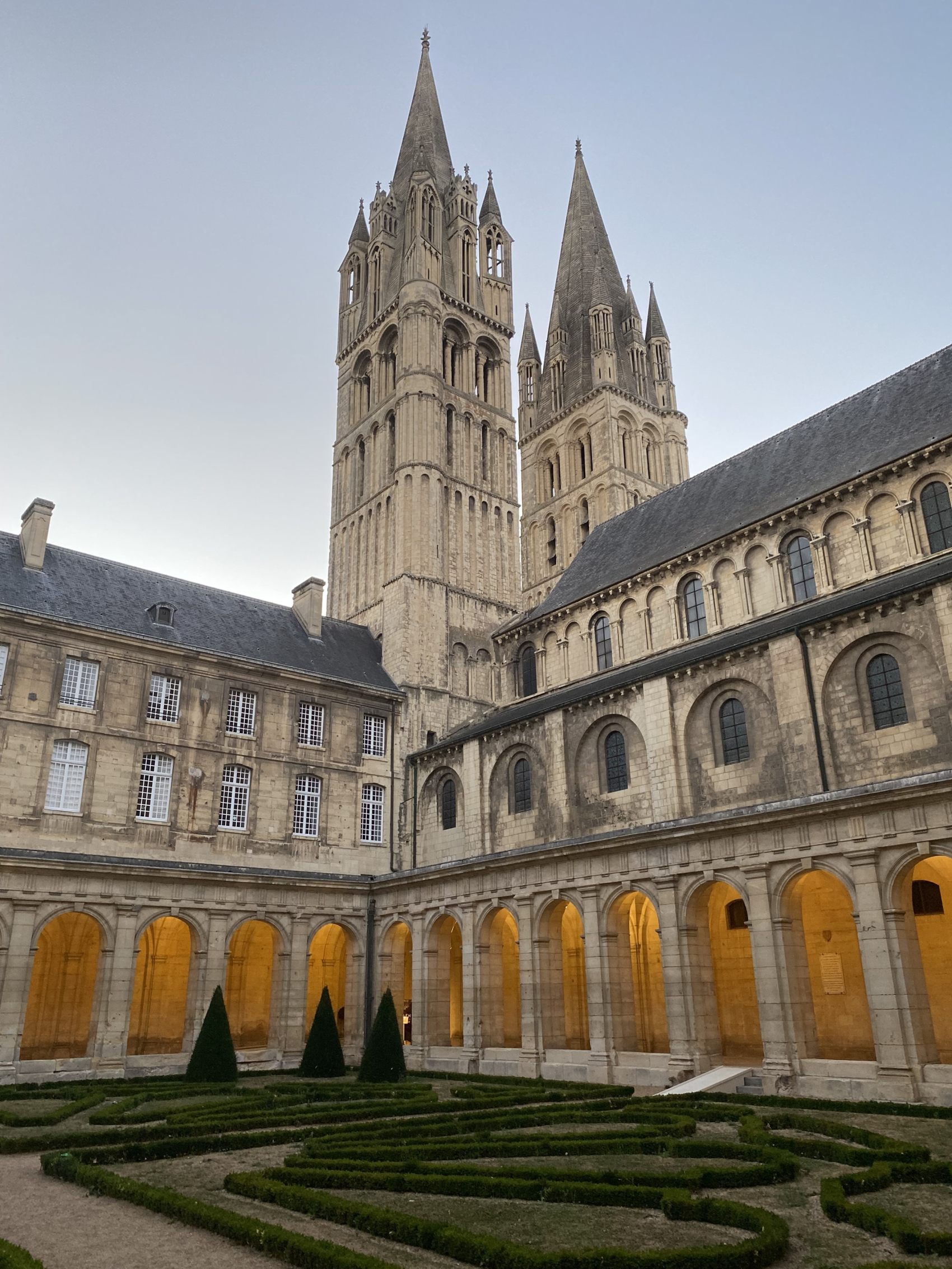 Caen et le monde miniature de Clécy