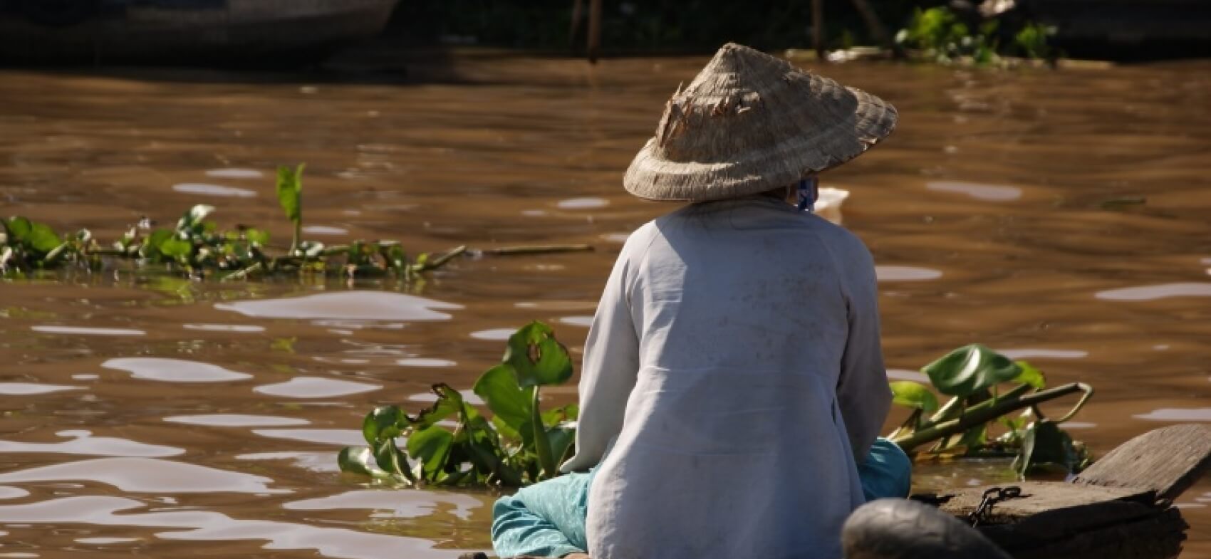 Résultat de recherche d'images pour "village 1979 vietnam"